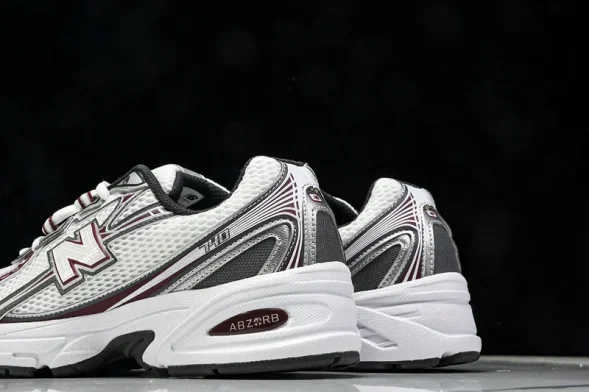 New Balance 740 U740RD2 