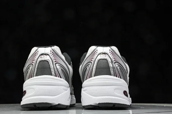 New Balance 740 U740RD2 