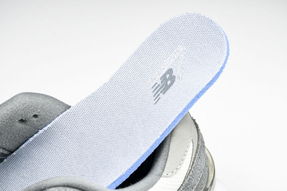 New Balance 9060 U9060YGA 