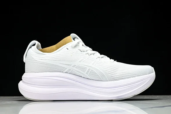 Asics Gel Nimbus 28 1011C127-100 