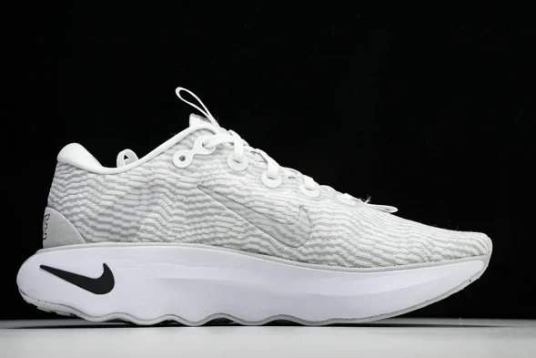 Nike Motiva DV1237-102 