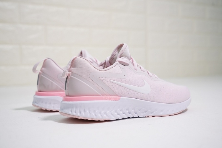 Nike Odyssey React AO9820-600