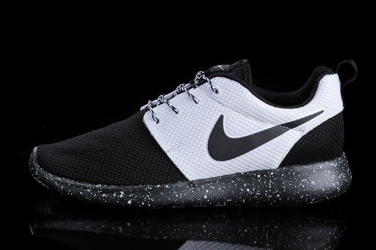 Nike Roshe Run ID  Black/White Черно белые