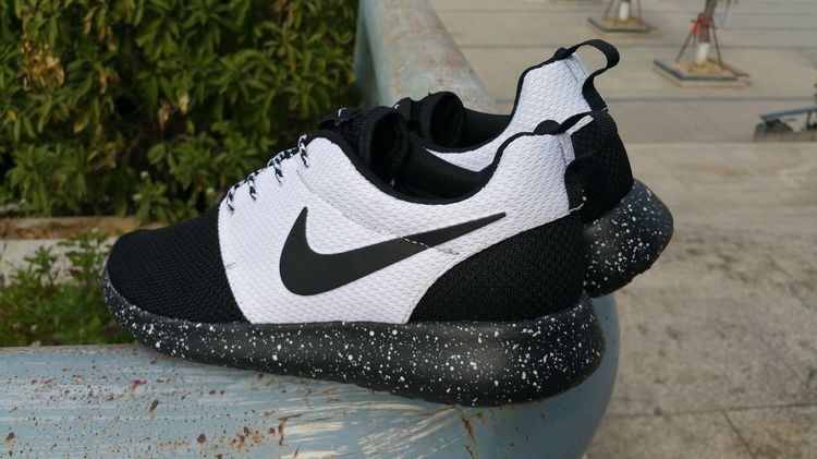 Nike Roshe Run ID  Black/White Черно белые