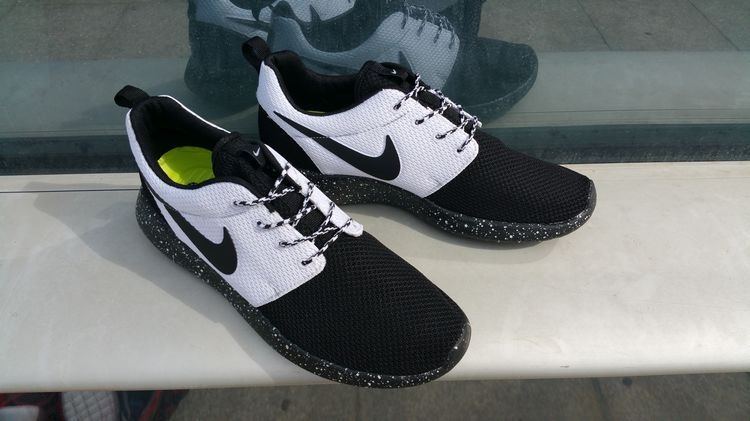 Nike Roshe Run ID  Black/White Черно белые