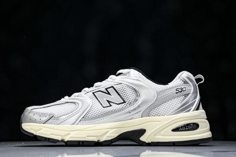  New Balance 530 MR530TA