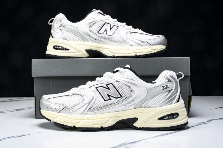  New Balance 530 MR530TA