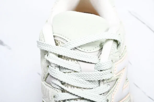 New Balance 9060 U9060WA1 