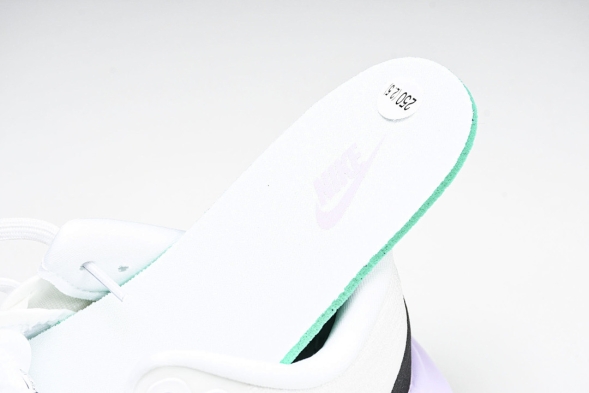 Nike Motiva DV1238-101 