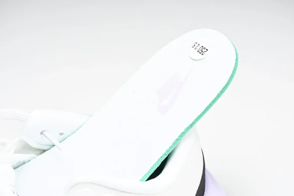 Nike Motiva DV1238-101 