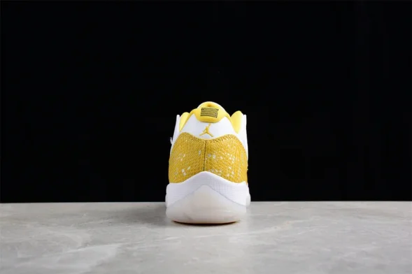 Nike Air Jordan 11 low SE Yellow Snakeskin AH7860-107 