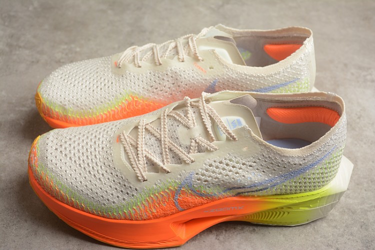 Nike ZoomX Vaporfly NEXT% 3 DV4129-101