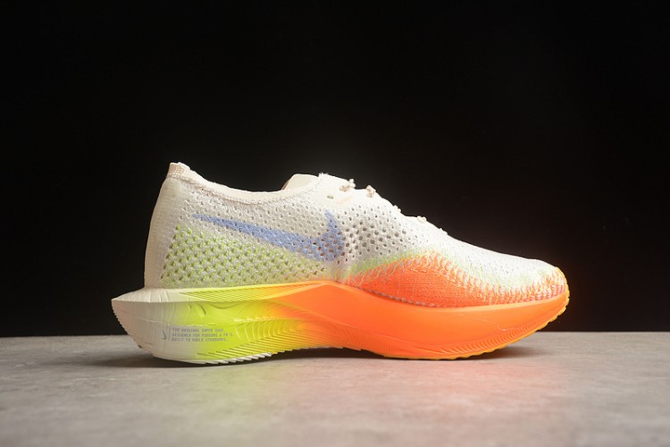 Nike ZoomX Vaporfly NEXT% 3 DV4129-101