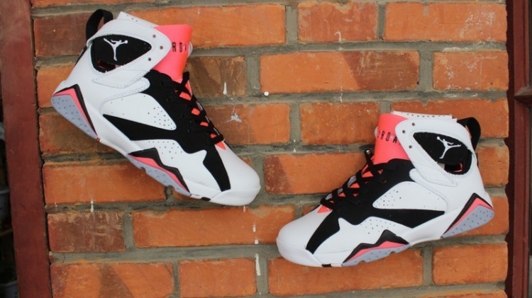  Nike Air Jordan 7 GS “Hot Lava”