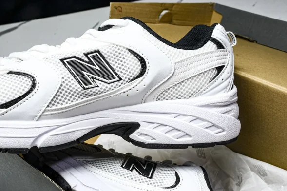 New Balance 530 M530EWB 