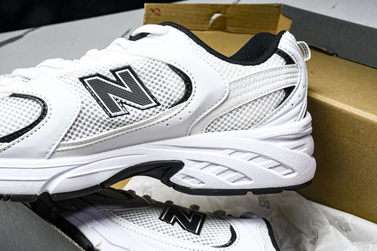  New Balance 530 M530EWB