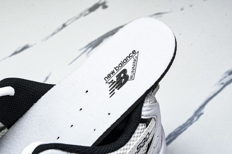  New Balance 530 M530EWB