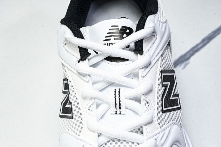  New Balance 530 M530EWB