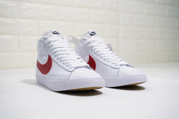 ​​Nike Blazer Mid Retro 845054-101