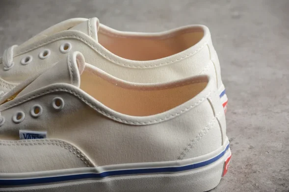 Vans Authentic VN0A5JMQWHT 