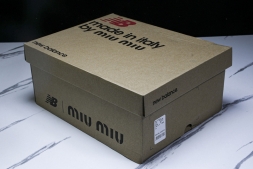 MiuMiu x New Balance 530 38165