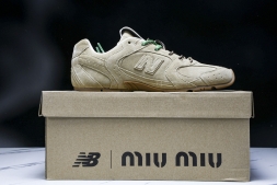 MiuMiu x New Balance 530 38165