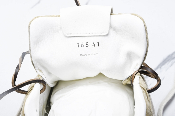 MiuMiu x New Balance 530 38165 