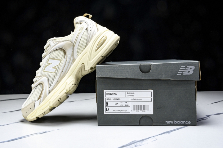  New Balance 530 MR530AA 