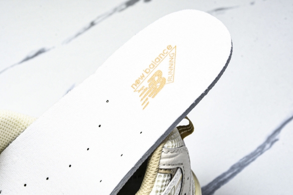 New Balance 530 MR530AA  