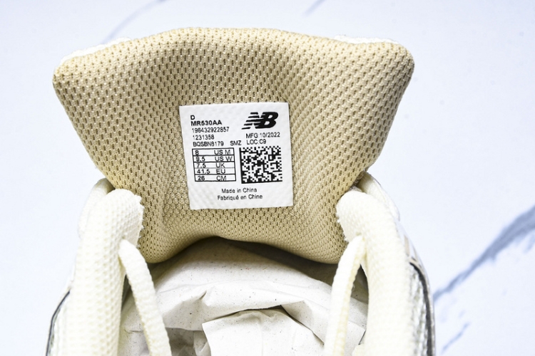  New Balance 530 MR530AA 