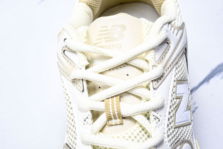  New Balance 530 MR530AA 