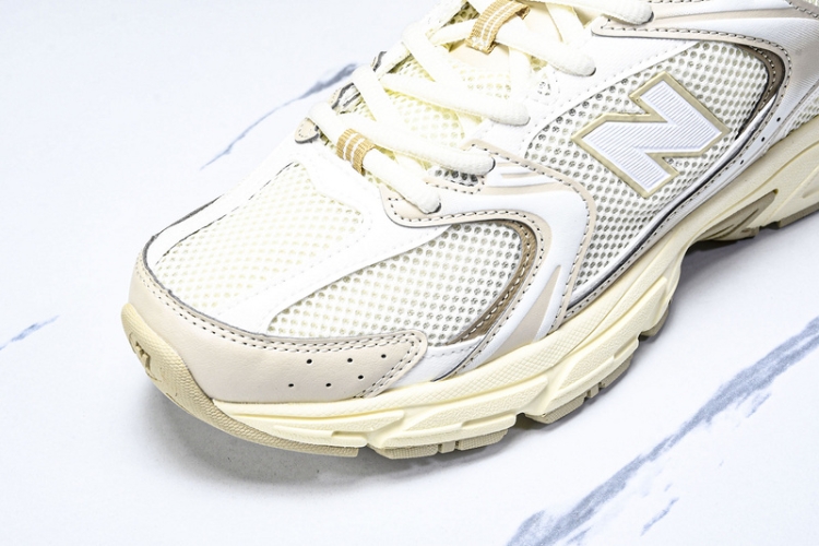  New Balance 530 MR530AA 