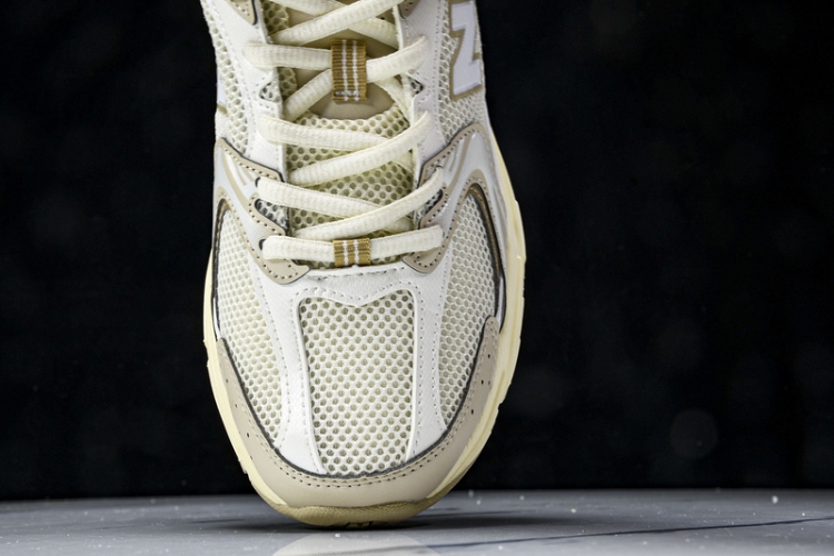  New Balance 530 MR530AA 