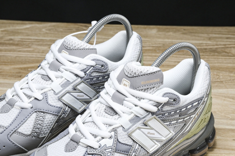  New Balance 1906 M1906NB