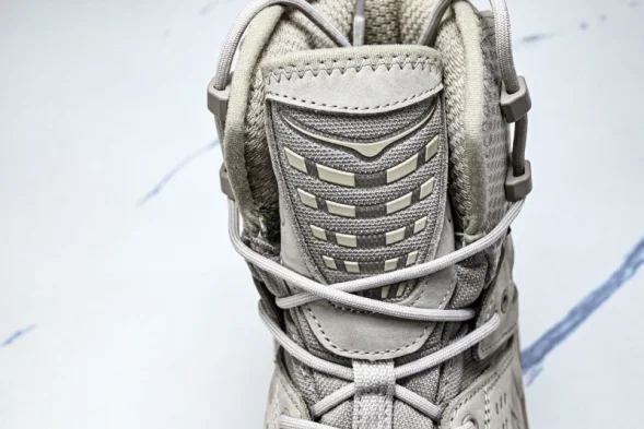 Hoka Tor Ultra Hi Gore-Tex 1129958 STPST 