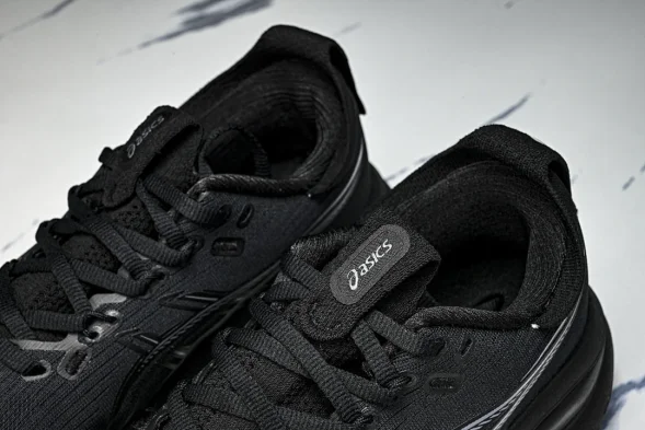 Asics Gel Nimbus 28 1011C591-002 
