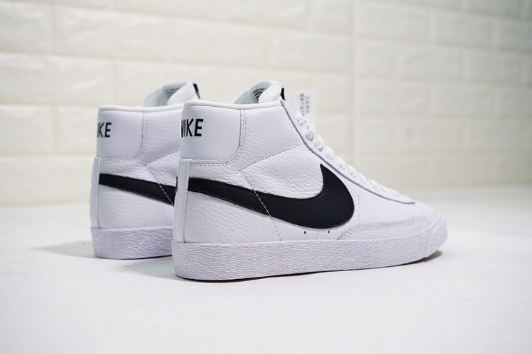 ​​Nike Blazer Mid Retro 845054-102