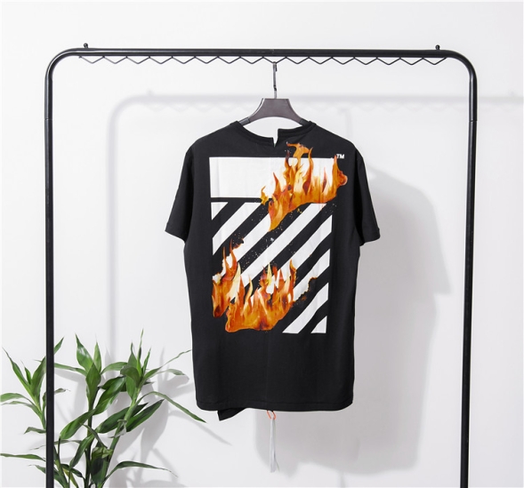  Off-White 