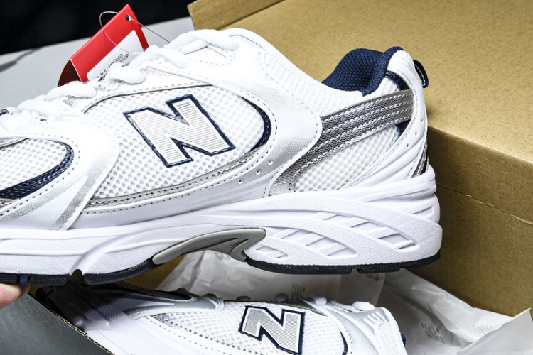  New Balance 530 MR530SG