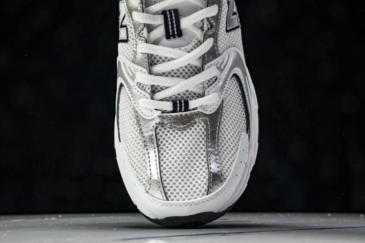  New Balance 530 MR530SG