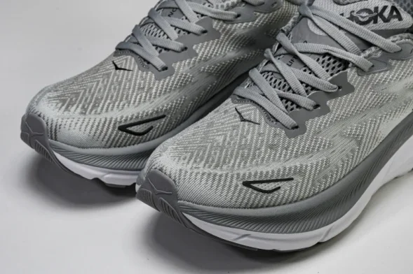 Hoka Clifton 9 1132210 HMBC 