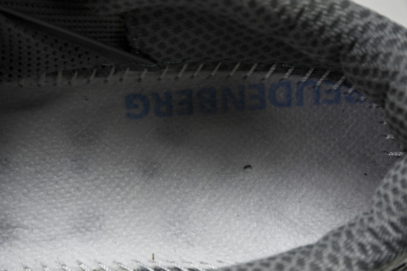 Hoka Clifton 9 1132210 HMBC 