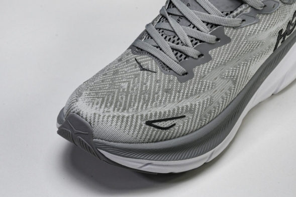 Hoka Clifton 9 1132210 HMBC 