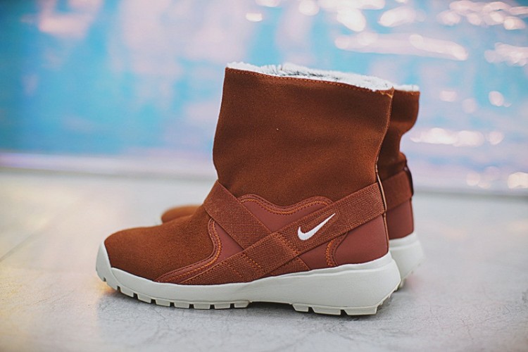 NIKE WMNS GOLKANA BOOT 862513-203