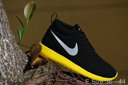 Nike roshe suede deals