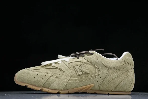 MiuMiu x New Balance 530 5E964D 