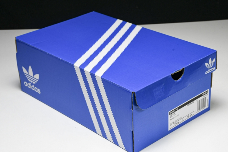  Adidas Samba J13932 