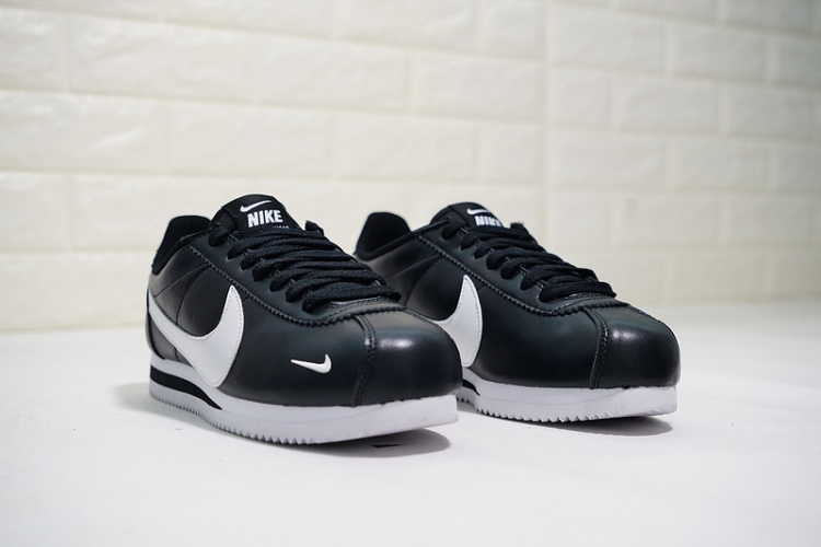 Nike Classic Cortez Premium Mini Swoosh 807480-004