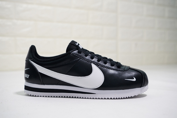 Nike Classic Cortez Premium Mini Swoosh 807480-004