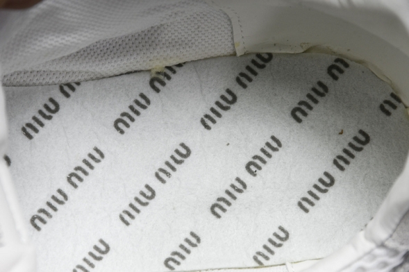 MiuMiu x New Balance 530 5E964D 